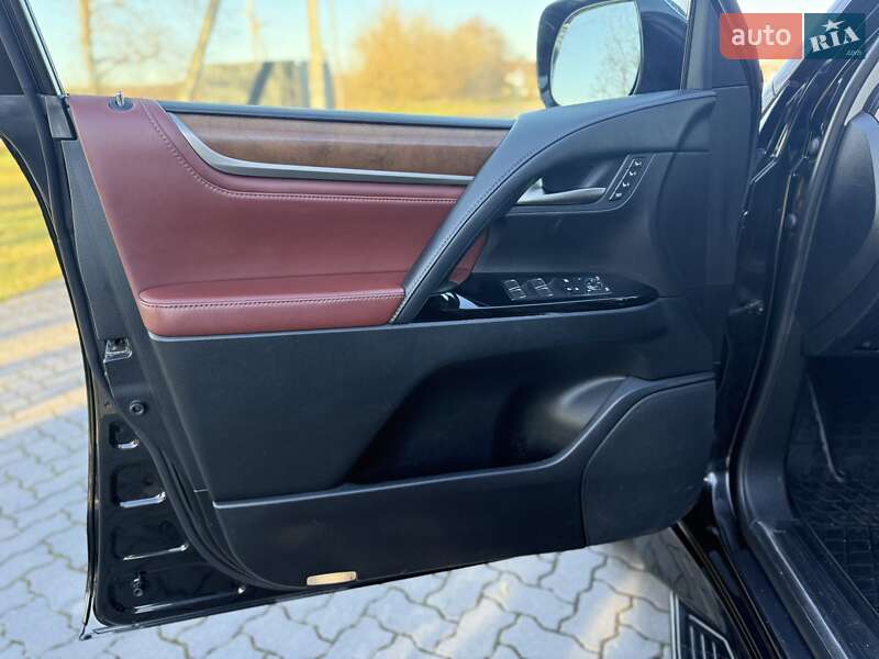 Внедорожник / Кроссовер Lexus LX 2017 в Ивано-Франковске фото 21 Внедорожник / Кроссовер Lexus LX 2017 в Ивано-Франковске