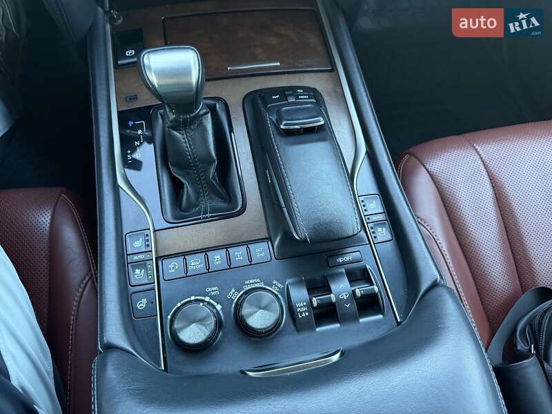 Внедорожник / Кроссовер Lexus LX 2017 в Ивано-Франковске фото 28 Внедорожник / Кроссовер Lexus LX 2017 в Ивано-Франковске
