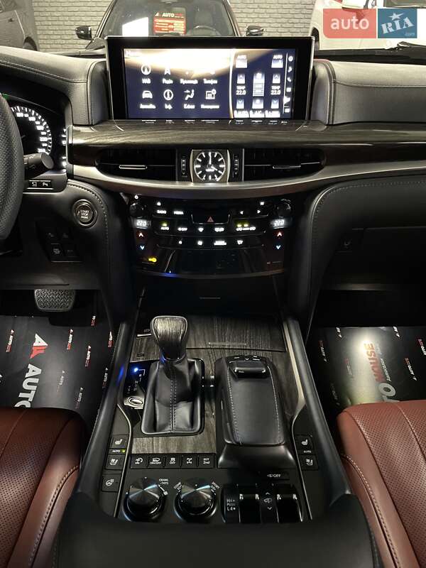 Внедорожник / Кроссовер Lexus LX 2018 в Львове