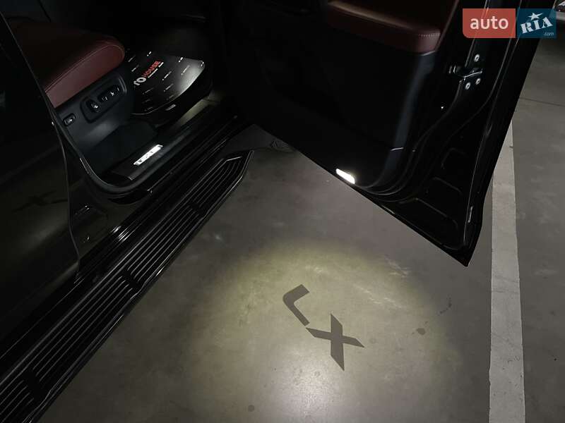 Внедорожник / Кроссовер Lexus LX 2018 в Львове