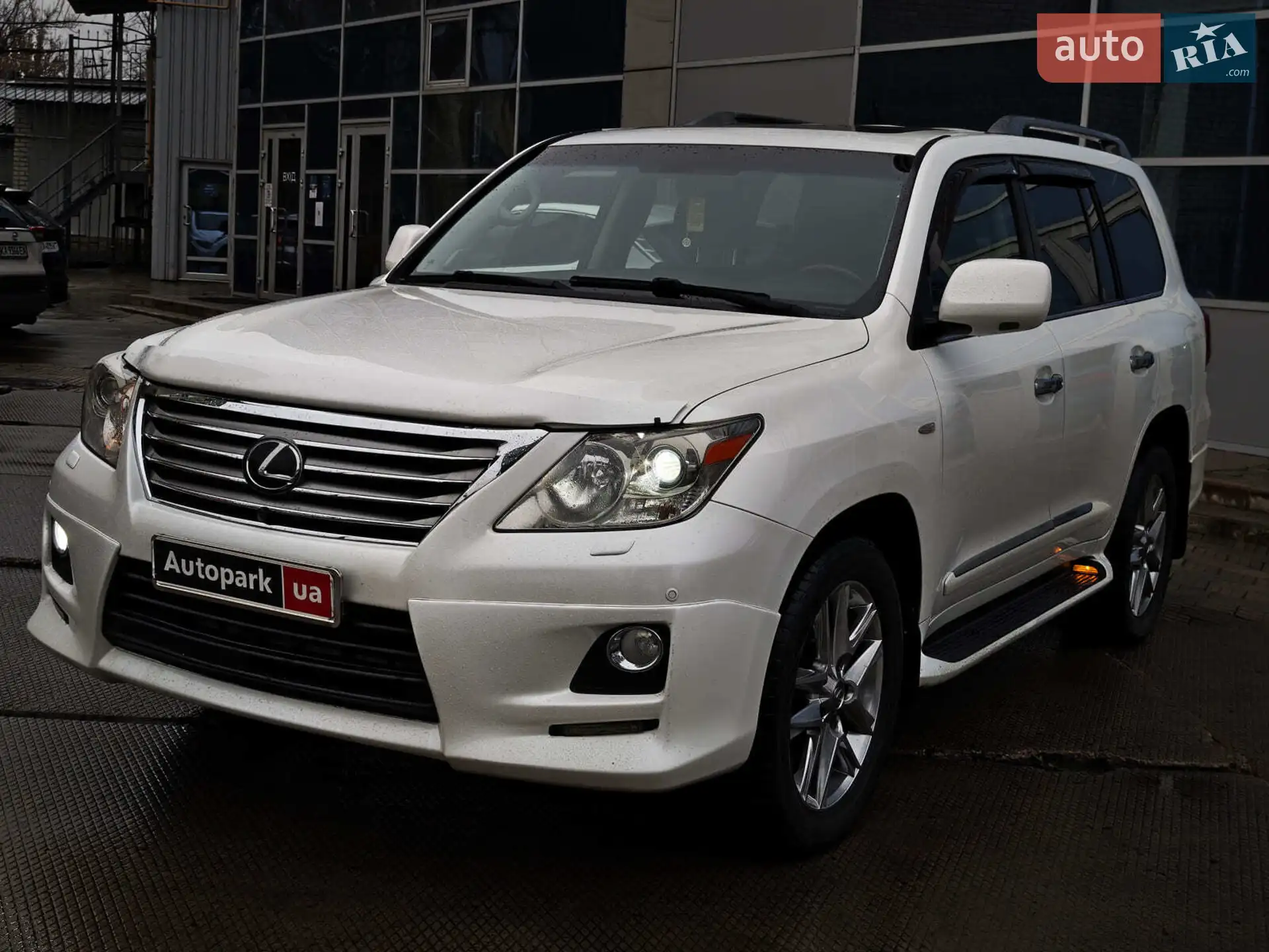 2011 Lexus LX - мініатюра 40