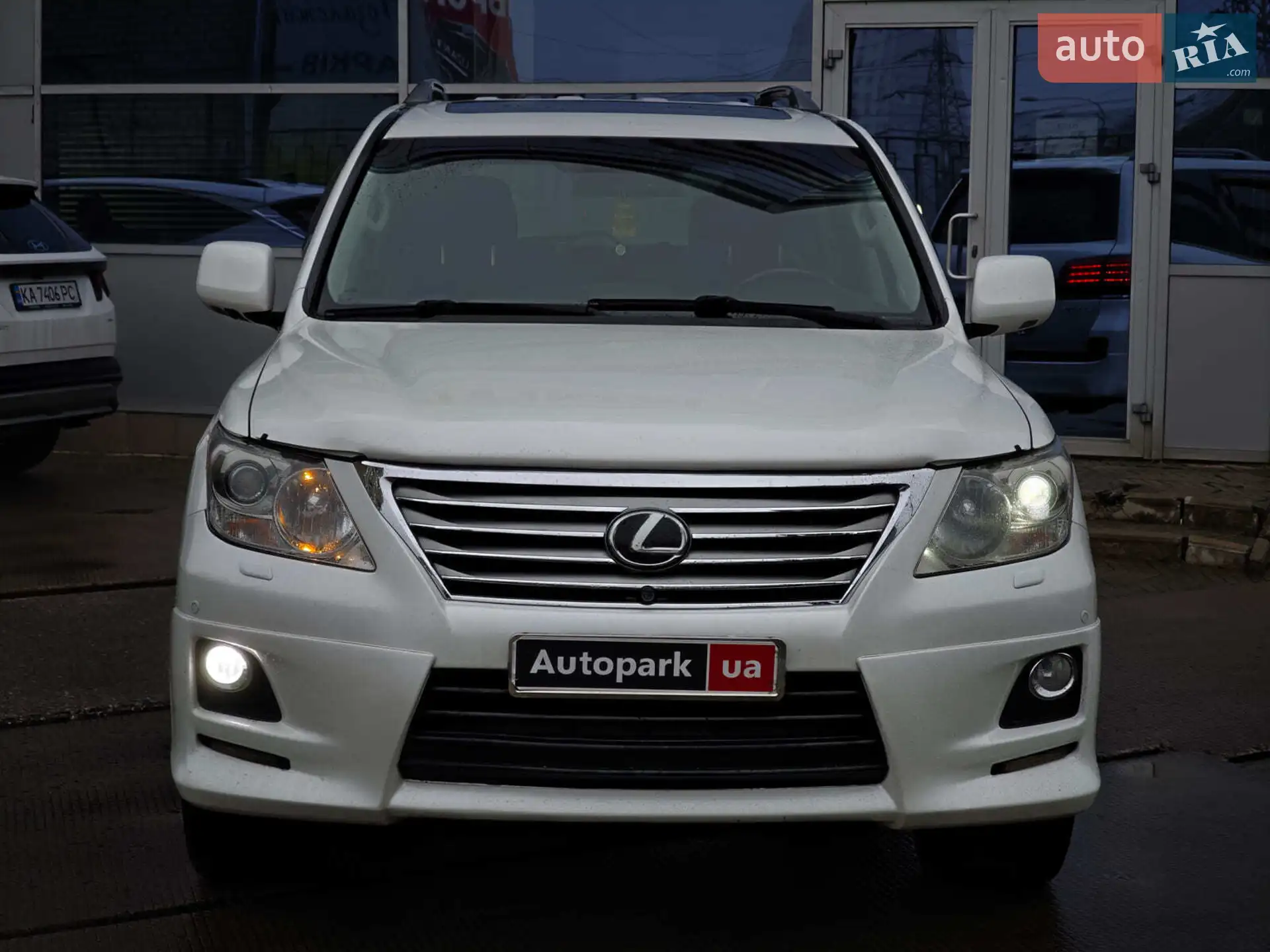 2011 Lexus LX - мініатюра 2