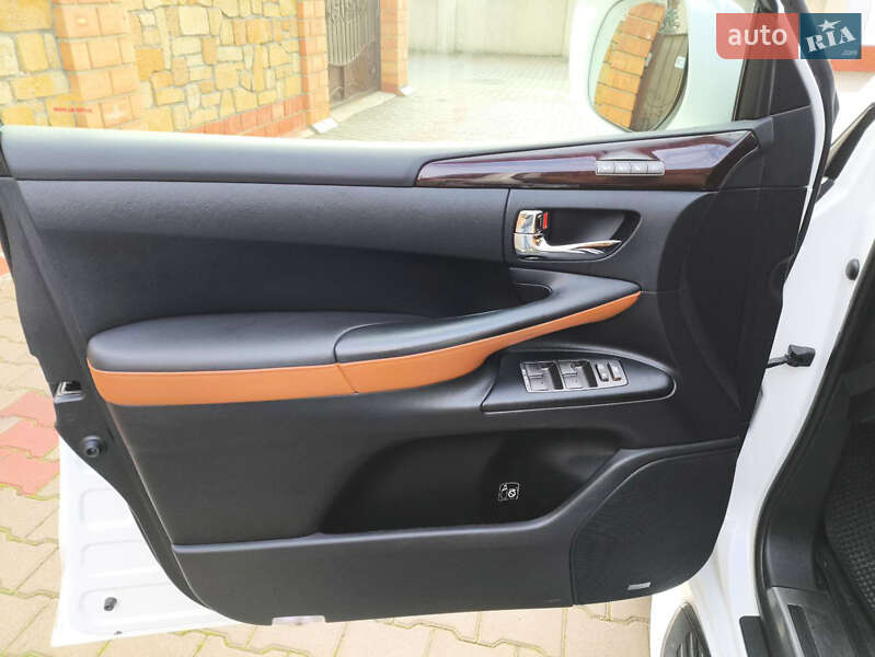 Внедорожник / Кроссовер Lexus LX 2010 в Одессе фото 28 Внедорожник / Кроссовер Lexus LX 2010 в Одессе