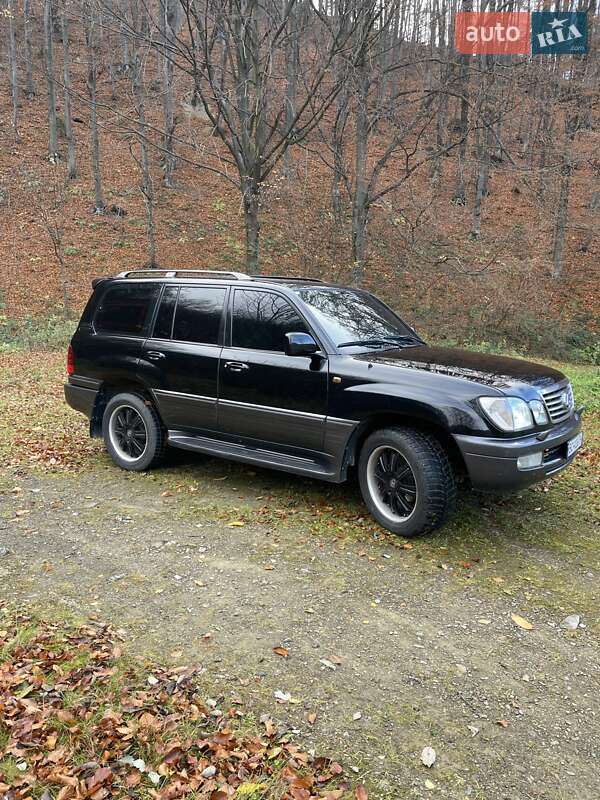 Позашляховик / Кросовер Lexus LX 2004 в Косові