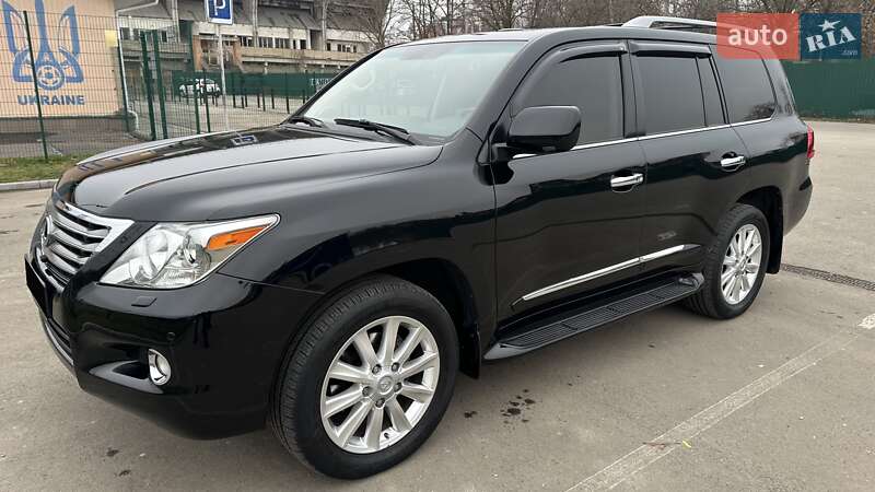 Позашляховик / Кросовер Lexus LX 2008 в Івано-Франківську