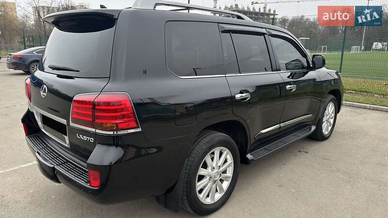 Позашляховик / Кросовер Lexus LX 2008 в Івано-Франківську