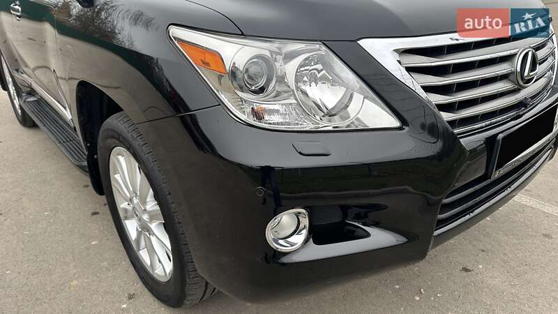 Позашляховик / Кросовер Lexus LX 2008 в Івано-Франківську