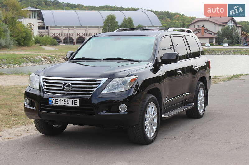 Внедорожник / Кроссовер Lexus LX 2010 в Днепре
