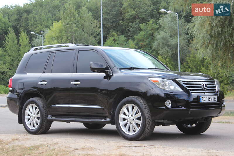 Внедорожник / Кроссовер Lexus LX 2010 в Днепре