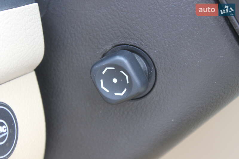 Внедорожник / Кроссовер Lexus LX 2010 в Днепре