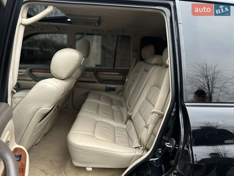 Внедорожник / Кроссовер Lexus LX 2004 в Ивано-Франковске