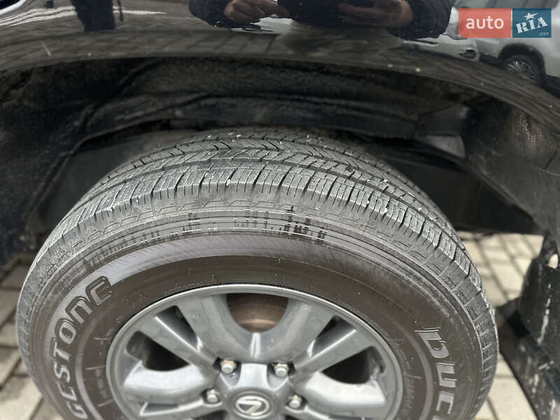 Внедорожник / Кроссовер Lexus LX 2004 в Ивано-Франковске