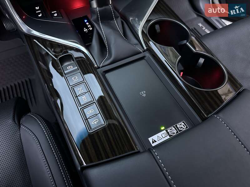 Внедорожник / Кроссовер Lexus LX 2022 в Киеве фото 52 Внедорожник / Кроссовер Lexus LX 2022 в Киеве