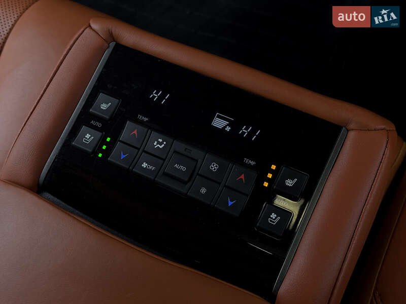 Внедорожник / Кроссовер Lexus LX 2017 в Днепре