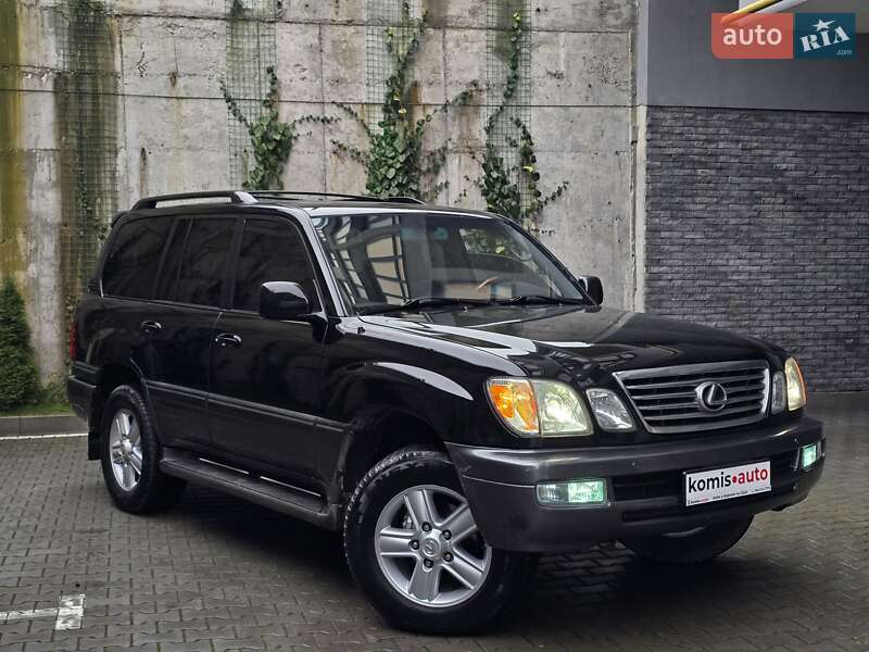 Lexus LX 2006