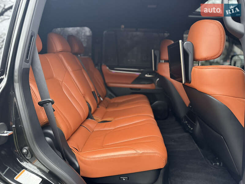 Внедорожник / Кроссовер Lexus LX 2016 в Белой Церкви фото 39 Внедорожник / Кроссовер Lexus LX 2016 в Белой Церкви