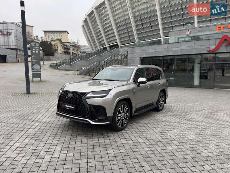 Внедорожник / Кроссовер Lexus LX 2022 в Киеве