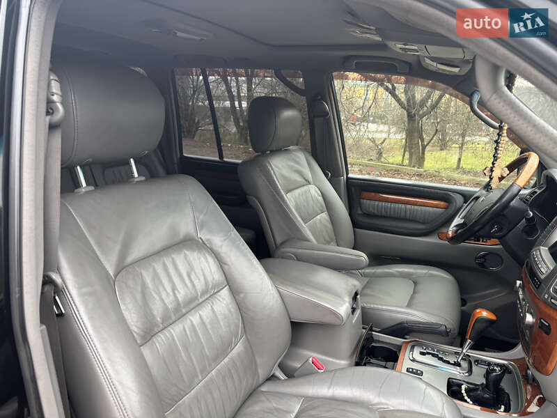 Внедорожник / Кроссовер Lexus LX 2007 в Ровно