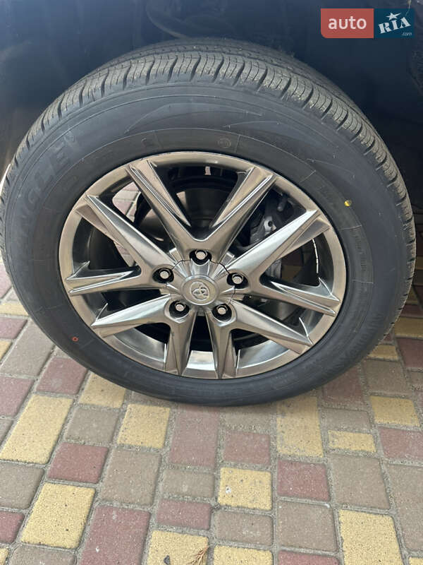 Внедорожник / Кроссовер Lexus LX 2006 в Новомиргороде