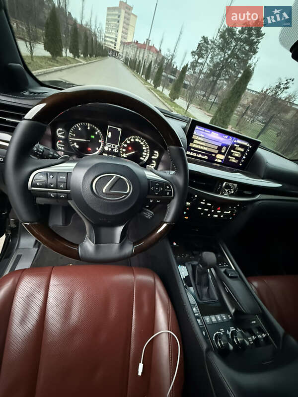 Внедорожник / Кроссовер Lexus LX 2017 в Киеве фото 14 Внедорожник / Кроссовер Lexus LX 2017 в Киеве