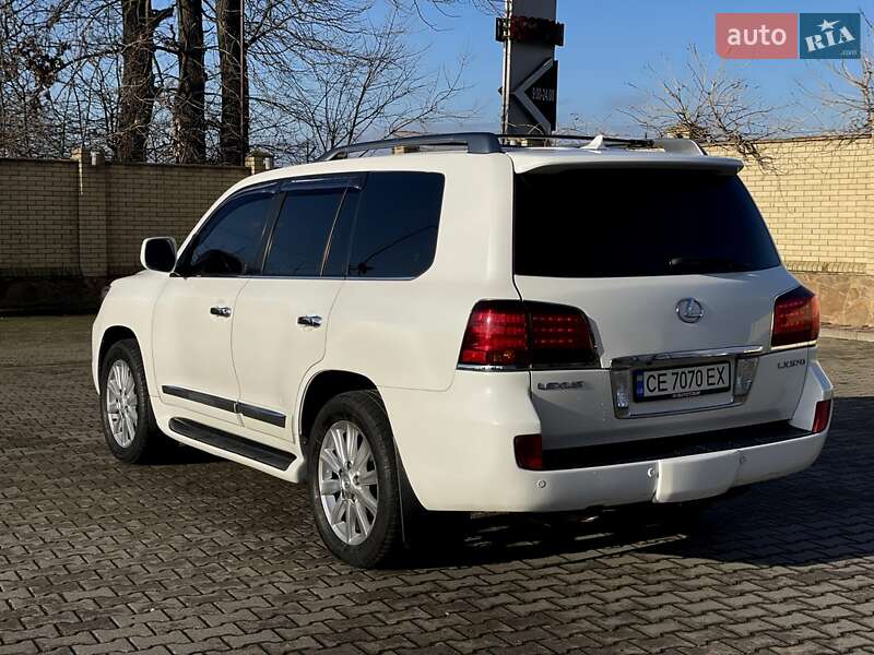 Внедорожник / Кроссовер Lexus LX 2008 в Черновцах