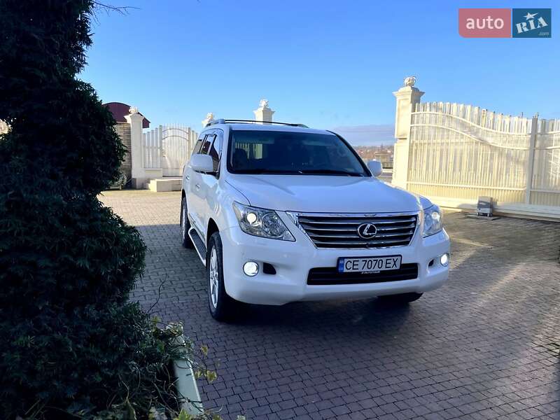 Внедорожник / Кроссовер Lexus LX 2008 в Черновцах