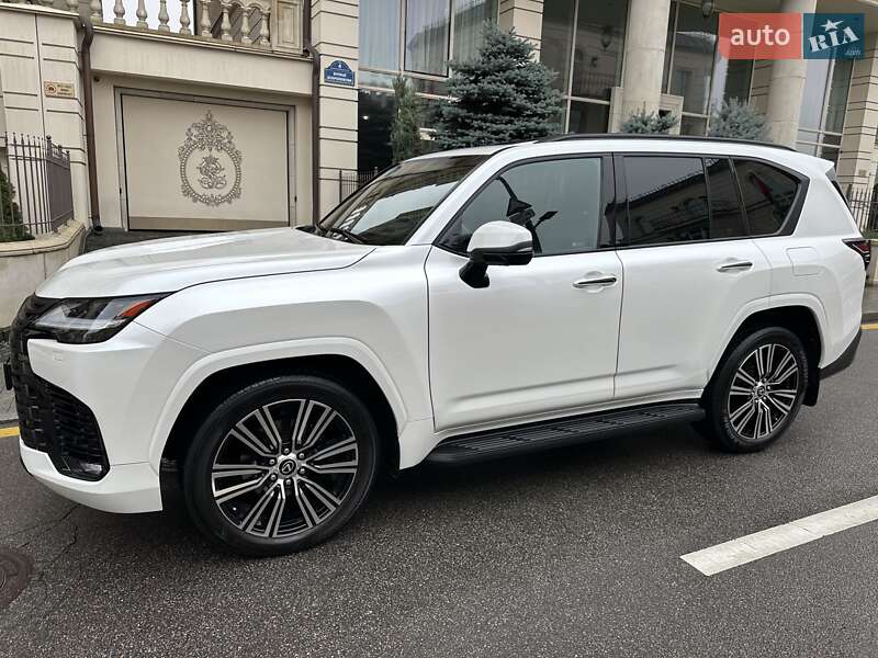Внедорожник / Кроссовер Lexus LX 2022 в Киеве
