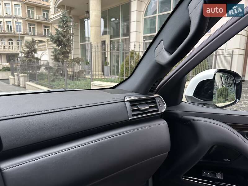 Внедорожник / Кроссовер Lexus LX 2022 в Киеве