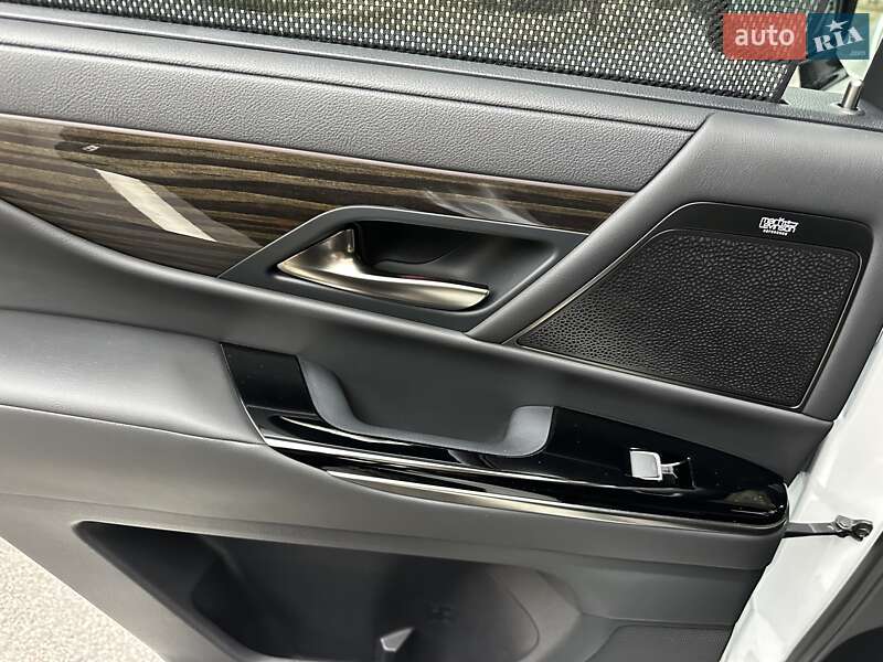 Внедорожник / Кроссовер Lexus LX 2022 в Киеве