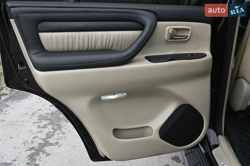 Внедорожник / Кроссовер Lexus LX 2007 в Бердичеве