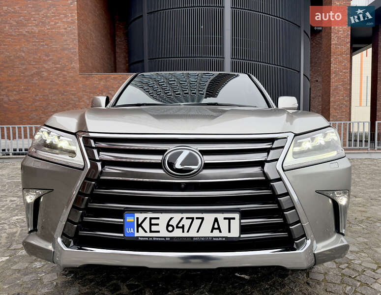 Внедорожник / Кроссовер Lexus LX 2016 в Днепре