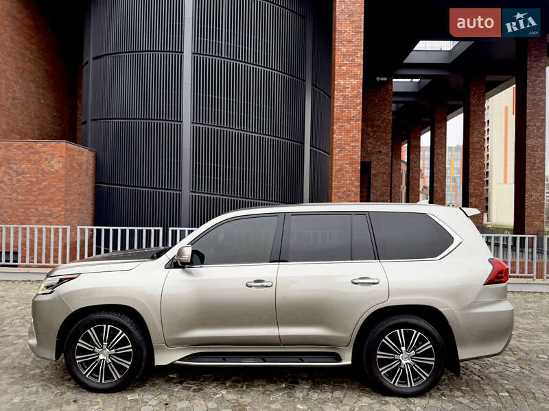 Внедорожник / Кроссовер Lexus LX 2016 в Днепре