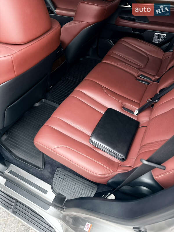 Внедорожник / Кроссовер Lexus LX 2016 в Днепре