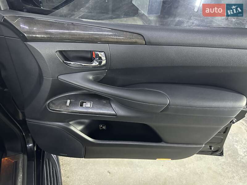 Внедорожник / Кроссовер Lexus LX 2013 в Киеве фото 23 Внедорожник / Кроссовер Lexus LX 2013 в Киеве