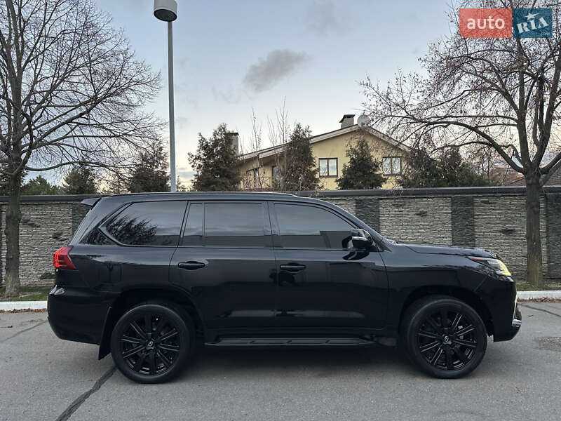 Внедорожник / Кроссовер Lexus LX 2018 в Днепре фото 8 Внедорожник / Кроссовер Lexus LX 2018 в Днепре