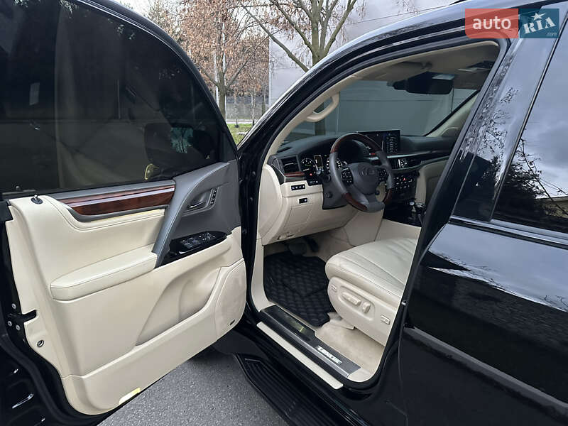 Внедорожник / Кроссовер Lexus LX 2018 в Днепре фото 39 Внедорожник / Кроссовер Lexus LX 2018 в Днепре
