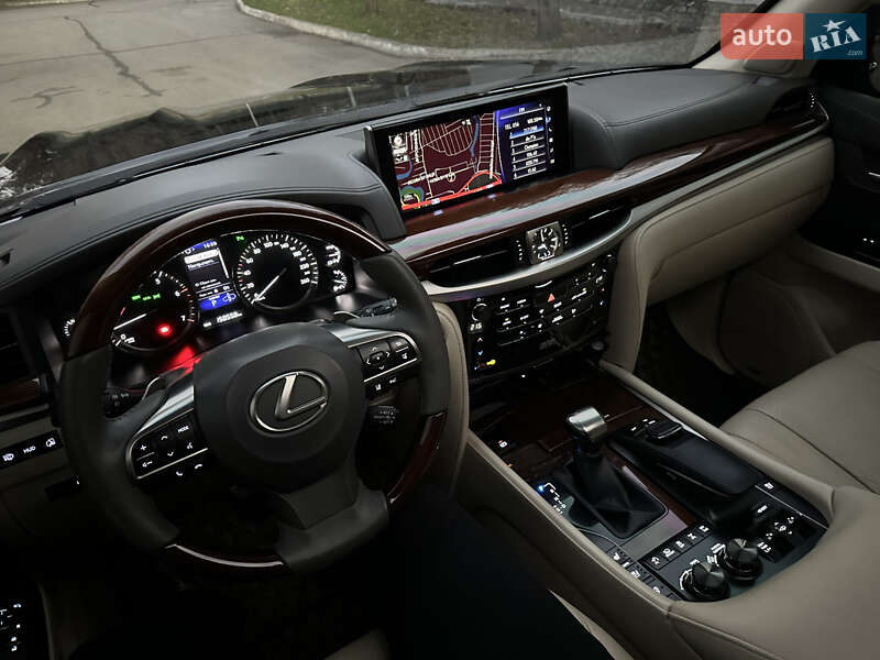 Внедорожник / Кроссовер Lexus LX 2018 в Днепре фото 70 Внедорожник / Кроссовер Lexus LX 2018 в Днепре