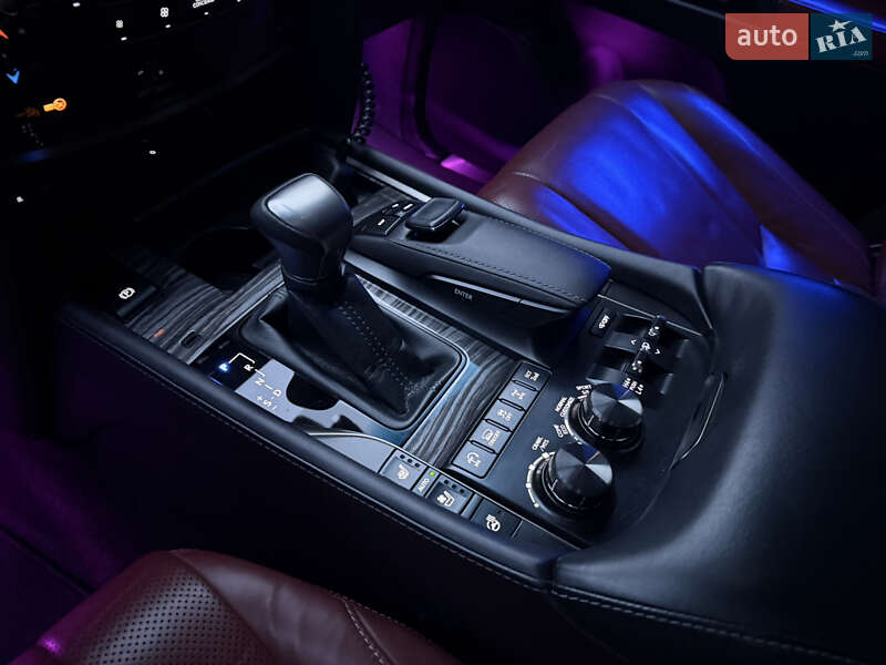Внедорожник / Кроссовер Lexus LX 2017 в Киеве фото 56 Внедорожник / Кроссовер Lexus LX 2017 в Киеве