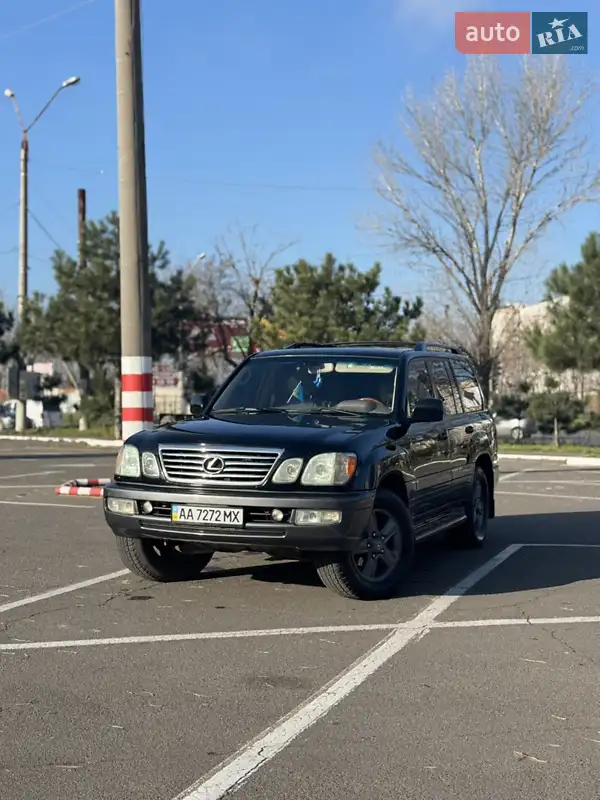Lexus LX 2006