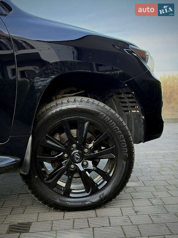 Внедорожник / Кроссовер Lexus LX 2008 в Стрые