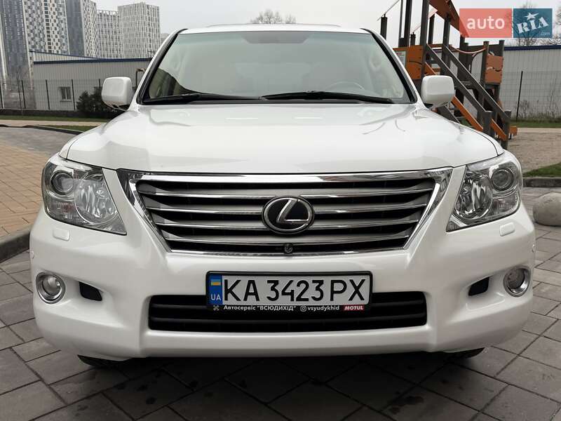 Внедорожник / Кроссовер Lexus LX 2008 в Киеве