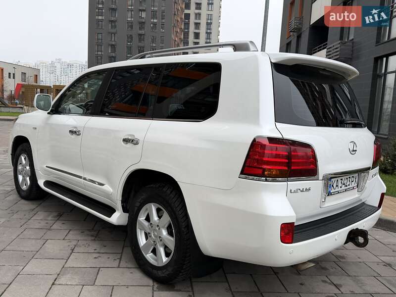 Внедорожник / Кроссовер Lexus LX 2008 в Киеве