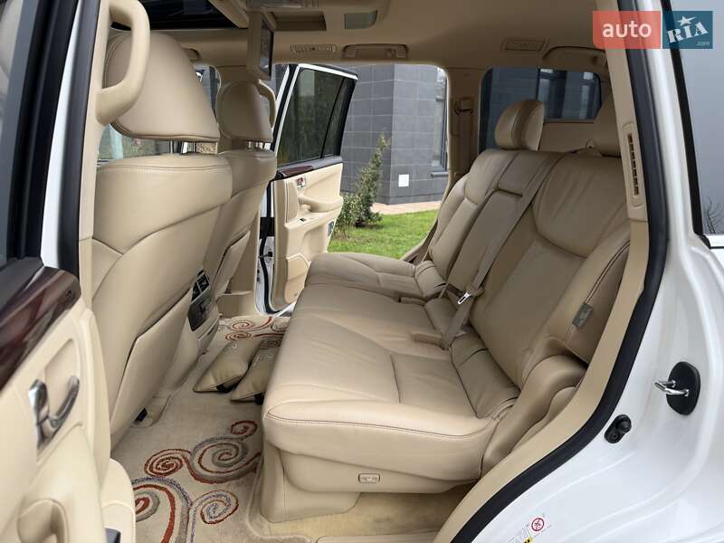 Внедорожник / Кроссовер Lexus LX 2008 в Киеве