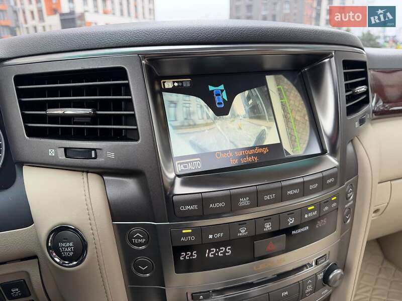 Внедорожник / Кроссовер Lexus LX 2008 в Киеве