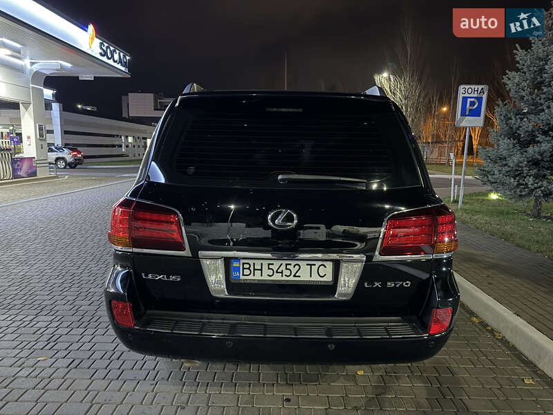 Внедорожник / Кроссовер Lexus LX 2008 в Одессе