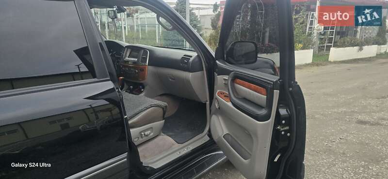 Внедорожник / Кроссовер Lexus LX 2005 в Белой Церкви фото 4 Внедорожник / Кроссовер Lexus LX 2005 в Белой Церкви