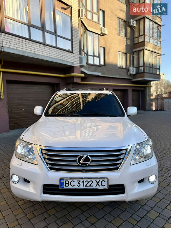 Внедорожник / Кроссовер Lexus LX 2008 в Виннице