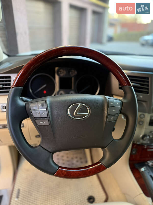 Внедорожник / Кроссовер Lexus LX 2008 в Виннице