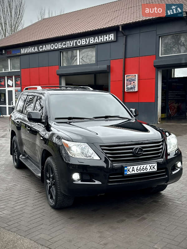 Внедорожник / Кроссовер Lexus LX 2008 в Запорожье