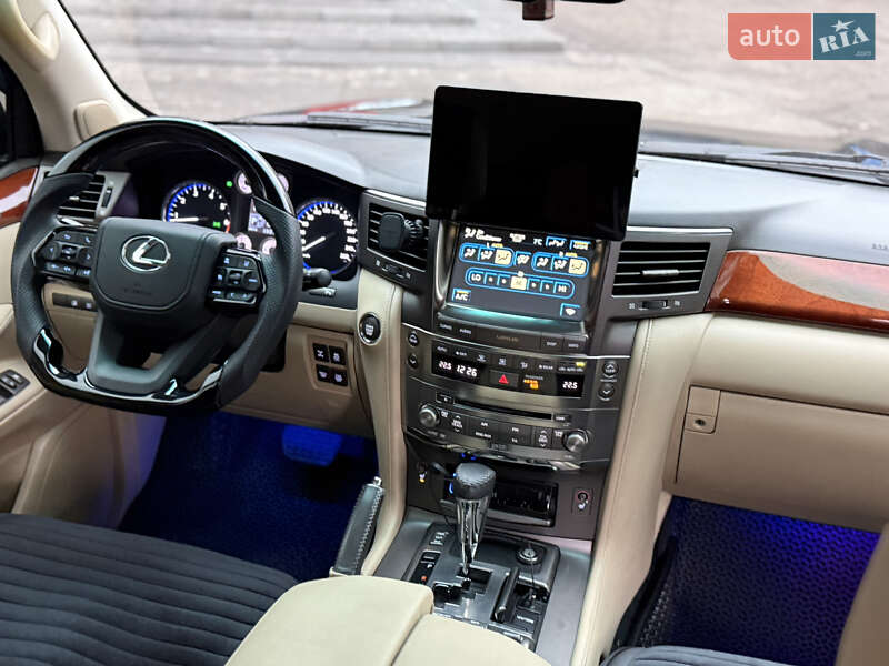 Внедорожник / Кроссовер Lexus LX 2008 в Запорожье